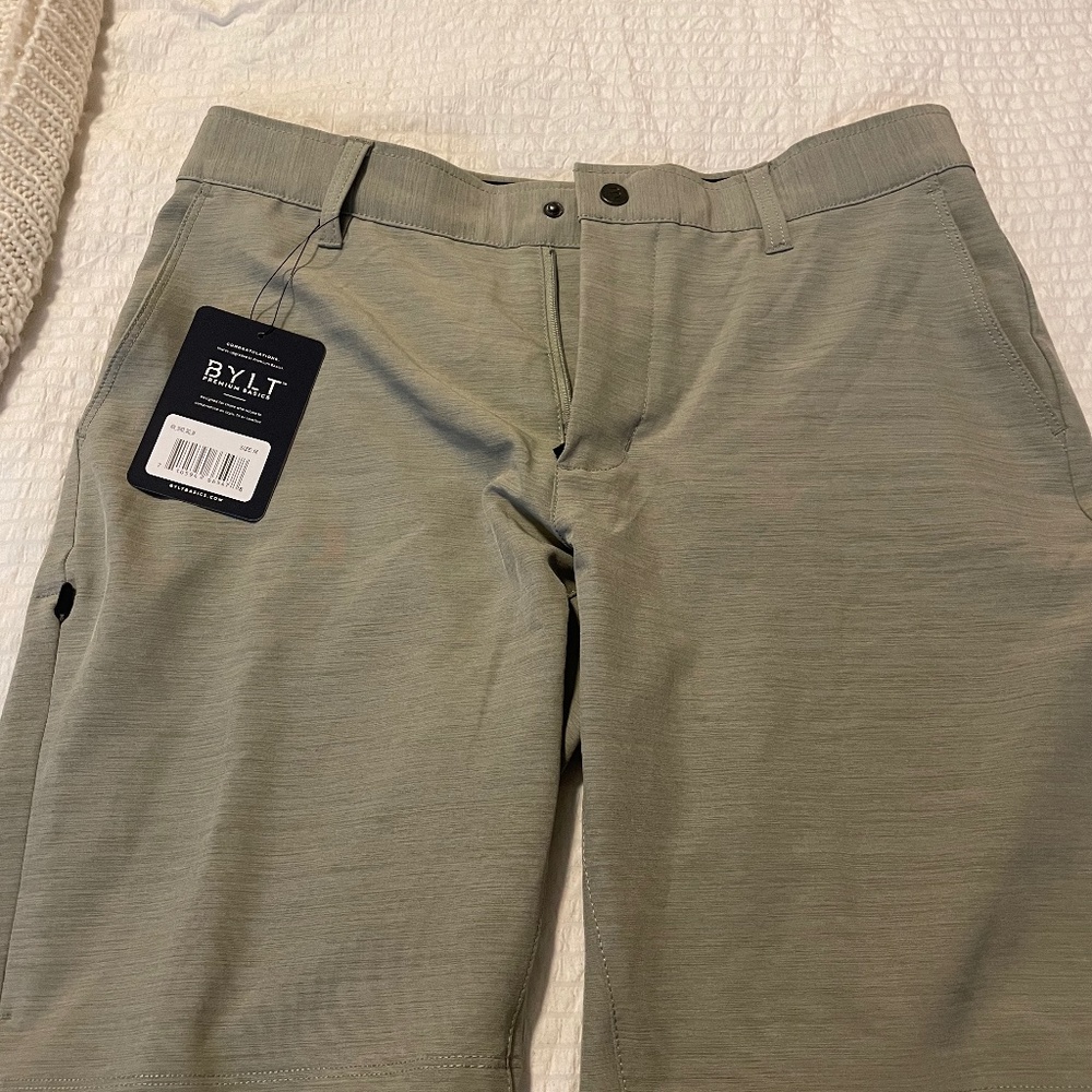 Men’s medium Bylt Shorts - new